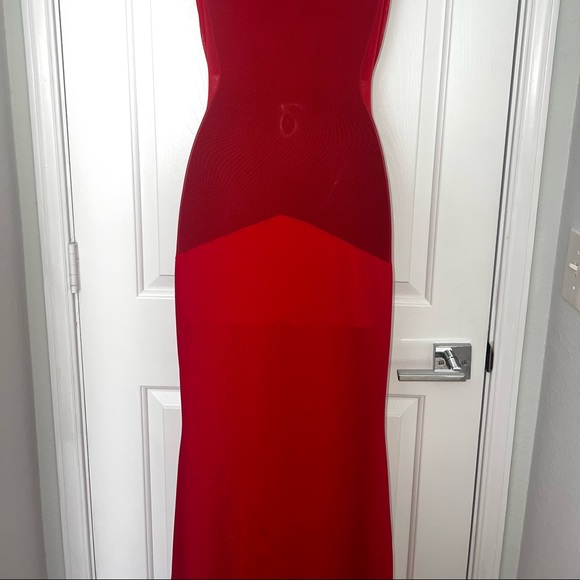 Red Evening Gown Size M - Picture 5 of 9
